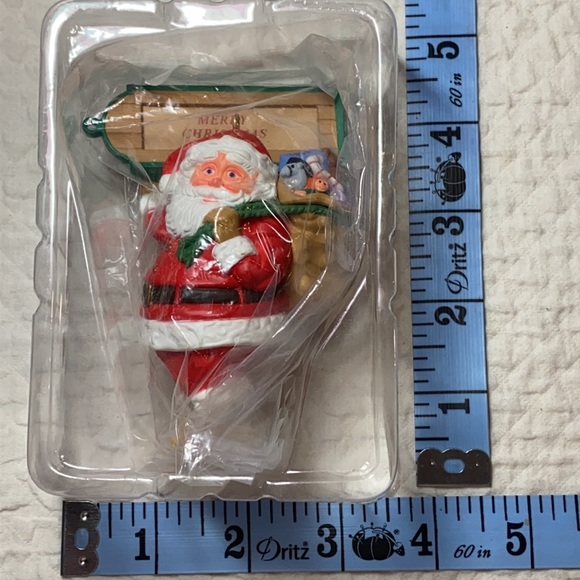Vintage 1989 “Visit From Santa” Hallmark Collector’s Club Members Ornament w/Box - Picture 3 of 13